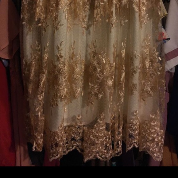 White and Gold Homecoming Dress - Picture 2 of 4